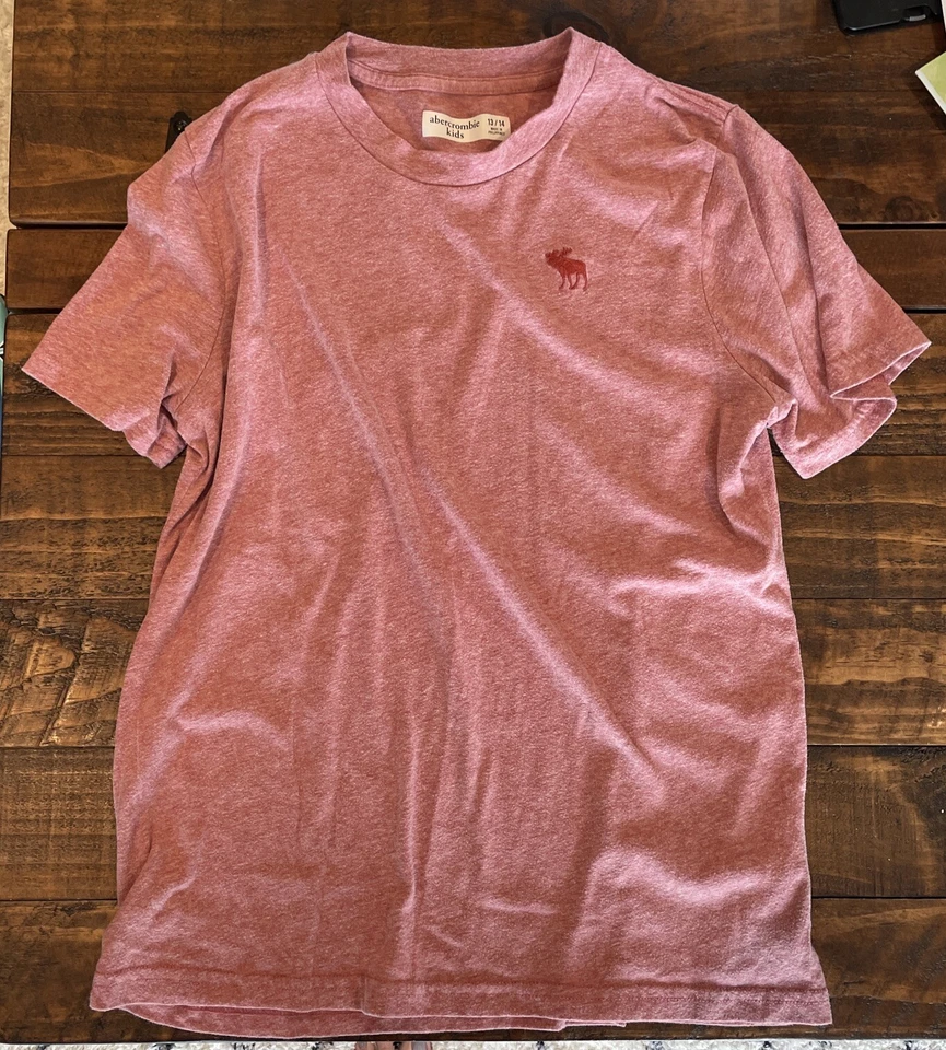 Camiseta niño Abercrombie niños talla 13/14 color rosa Foto 1 de 3