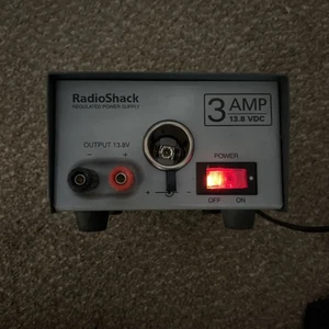 RadioShack Regulated Power Supply 3 Amp 13.8 VDC Output CAT NO. 22-504 WORKS - Picture 1 of 12