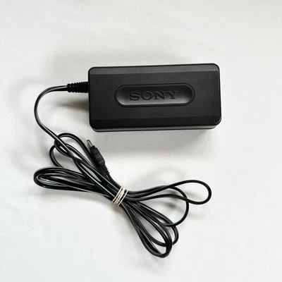 Cargador adaptador fuente de alimentación de CA original Sony AC-L10A *SIN ENCHUFE DE PARED* Foto 1 de 4