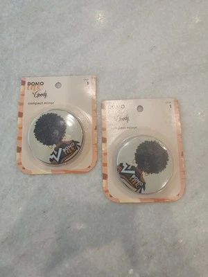 LOTE DE 2 espejos compactos Goody Tru X Domo Ink Collab Foto 1 de 3