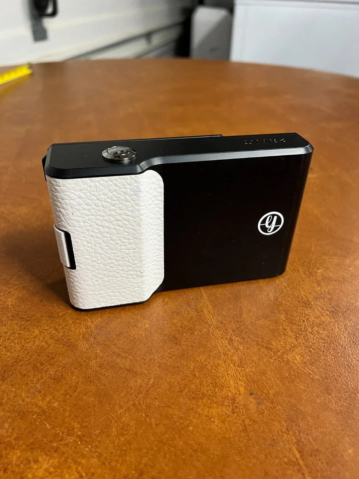 Prynt Instant Printer Made For iPhone 6, 6s & 7 - Image 1 of 4