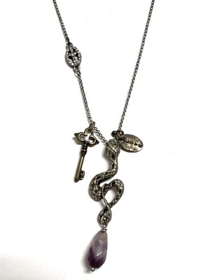 Bonito Collar Serpiente Marca Lucky Tono Plata Piedra Púrpura Cuelga Amor Llave Cruz Foto 1 de 4