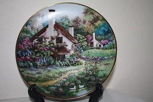 The Franklin Mint Country Garden Porcelain Plate Collection..."A Cozy Glen" - Picture 1 of 2