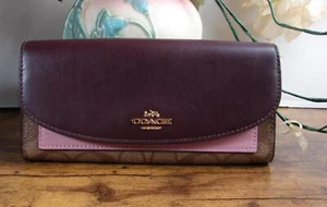 COACH SLIM ENVELOPE WALLET IN COLORBLOCK SIGNATURE CANVAS NWOT - Picture 1 of 5