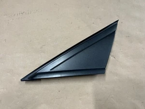 2013-2018 Ford Focus LH Front Driver Door Corner Fender Trim Molding - OEM - Picture 1 of 8