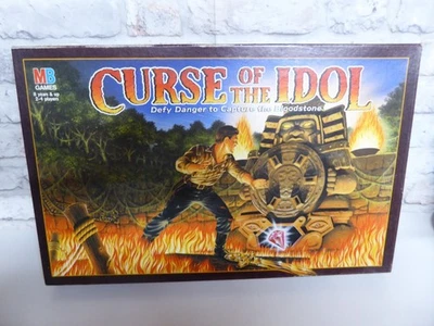 Curse of the Idol Defy Danger to Capture The Bloodstone Board Game MB Games 1990 - Image 1 of 4