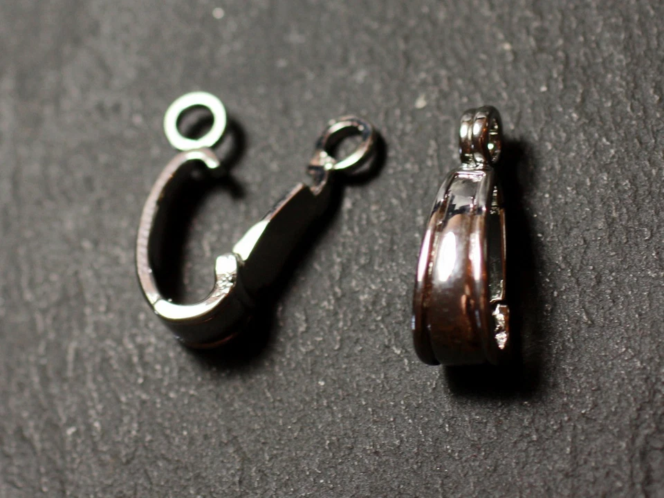 HOMEMADE 1pc - Bélière Support Porte Donut Métal Argenté Triangle 20mm - 8741140010451