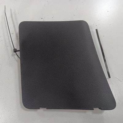 Cubierta interior izquierda puerta Mazda CX-5 KD4568967 2016 2015 2014 2013 Foto 1 de 4