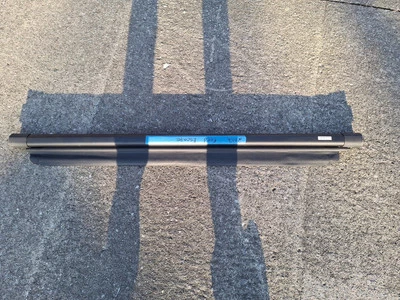 Capa de carga retrátil Ford Escape Mercury Mariner Mazda Tribute 2008-12 sombra - Imagem 1 de 4