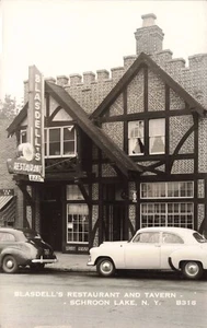 RPPC Schroon Lake New York Blasdells Restaurant altes Auto Leuchtreklame Foto Postkarte - Bild 1 von 5