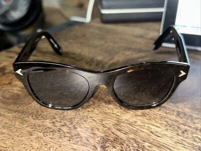 Givenchy GV7010/S 0869C Women's Black Sunglasses 51/20/145 - Image 1 of 4