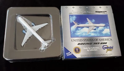 UNITED STATES OF AMERICA Boeing 757-200 Diecast Plane 1:400 Gemini Jets 2001 - Image 1 of 4