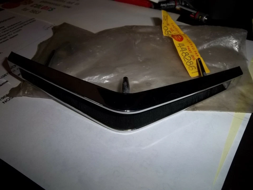 AMC RAMBLER 1965 CLÁSICO PARRILLA CENTRAL ADORNO NOS Foto 1 de 1