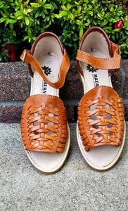 Women's Huarache Artesenal Mexicano Mexican sandals Multiple Designs - Picture 1 of 5