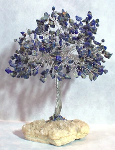 Beautiful Lapis Lazuli Gem Tree w/500 Gemstones - Picture 1 of 2
