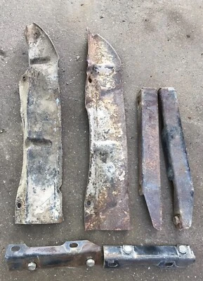 Oldsmobile Starfire Jetstar 1963 soporte de marco de soporte de radiador noventa y ocho equipos originales Foto 1 de 4