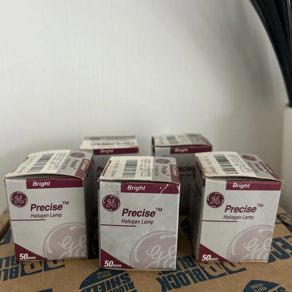 5 x General Electric 12 Volt Standard Halogen M250-EXZ 50 Watt, 24 degree Beam  - Image 1 of 2