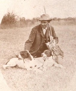 RPPC POSTCARD Man Hunting Pheasants Bird Dogs Gun Hunter Ki11 - Picture 1 of 3