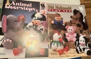 2 Annie’s Attic-Crochet Booklets- Animal Doorstop & Old McDonald Play Sets-1996 - Picture 1 of 5