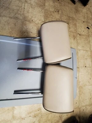 2004-2005-2006-2007 JAGUAR VANDEN PLAS XJR XJ8 XJ8L REAR SEAT HEADREST SEL - Image 1 of 2