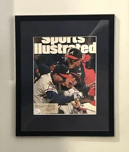 Greg Maddux Signed Framed Sports Illustrated Cover JSA COA Atlanta Braves HOF - Picture 1 of 4