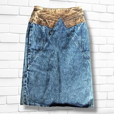 Minifalda vintage de mezclilla lavada con ácido y cuero cintura alta años 80 talla 5/6 Foto 1 de 4