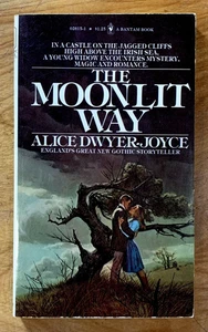 The Moonlit Way by Alice Dwyer-Joyce - VG+ vintage 1976 Bantam gothic romance pb - Picture 1 of 6