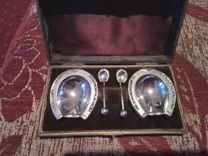 Paar Salzkrübel in Schachtel antik Hufeisenform - Bild 1 von 8