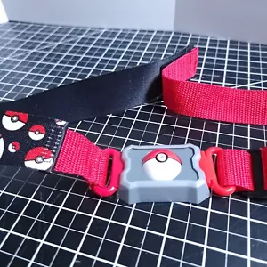 Cinturón Nintendo Tomy Pokemon Clip N Go 2016 para niños - rojo negro ajustable - Imagen 1 de 4