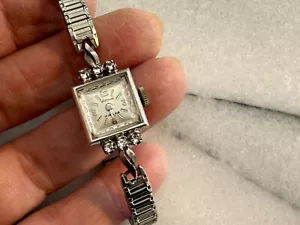 Vintage Vantage Ladies MCM Manual Wind Watch Stretch Band - Does Not Work - Picture 1 of 5