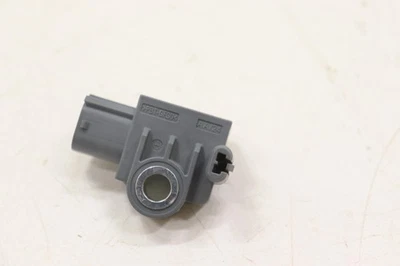 Sensor de impacto de choque trasero izquierdo o derecho Hyundai Tucson 2016-2021 OEM 95920B4000 Foto 1 de 4