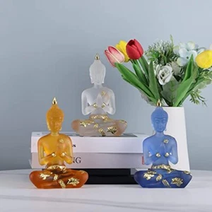 Statua seduta trasparente in resina di giada Buddha meditazione statuetta religiosa scultura - Foto 1 di 12
