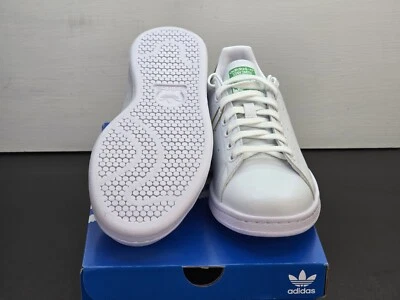 Adidas Stan Smith Women's Size 7 Athletic Shoes White Green Training Sneakers - Image 1 of 4