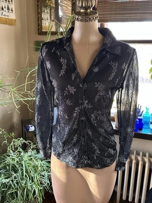 Camisa abotonada vintage años 70 sin marca negra/plateada talla S/M hojas metálicas transparentes Foto 1 de 4