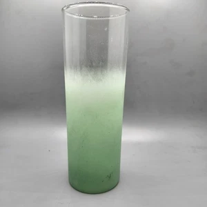 Vaso esmerilado vintage Blendo verde ombre - vajilla MCM de mediados de siglo - Imagen 1 de 5