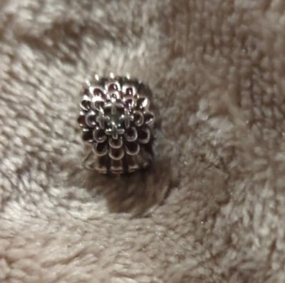 NUEVO Chamilia Auténtico Blooming Zinnia Borgoña Dije #2020-0652 Lote EE9745 Foto 1 de 2