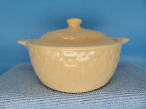 Vintage Weller Pierre Basket Weave Beige Lidded Handled Casserole Tureen - Picture 1 of 12