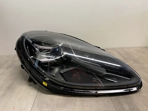 Faro delantero derecho Porsche Macan 95B 841 010 AP - Imagen 1 de 10