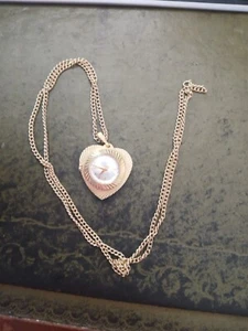 SULINA DELUXE Vintage 80er Jahre Herz Medaillon Handaufziehuhr Avon funktioniert - Bild 1 von 8