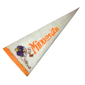 Mini banderín deportivo de fútbol americano vintage de fieltro Minnesota años 60 4" x 9" - Imagen 1 de 3
