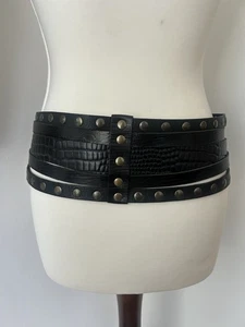 DKNY Black Leather Studded Belt Size M Women’s Gold Hardware - Picture 1 of 14