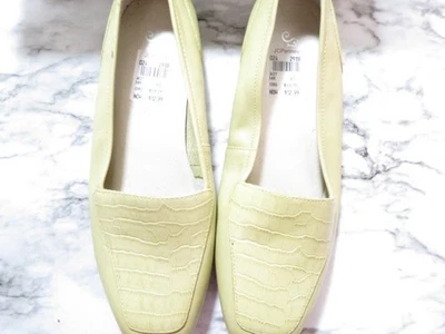 St John Bay Women Sage Green Loafer Shoes, Sz 8M, Fair Condition - Image 1 of 4