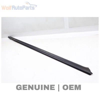 AUDI TTS QUATTRO CUPÉ MK2 - PUERTA DELANTERA DERECHA EXTERIOR VENTANA RANURA SELLO / MOLDURA Foto 1 de 4