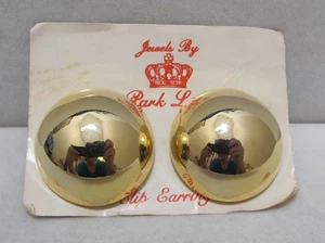 Riesige Vintage JEWELS BY PARK LANE goldfarbene gewölbte Knopf 1,5" Clip Ohrringe NEU NOS - Bild 1 von 14