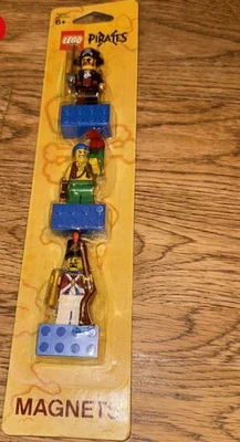 Lego Pirates 3x Minifigure Magnets Unopened 2009 4553028 Gift - Image 1 of 2