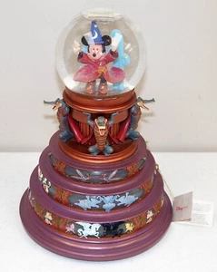 LEGGI ANNUNCIO! DISNEY STORE Fantasia 65° Ann. Globo di neve "APPRENDISTA STREGONE" - Foto 1 di 5
