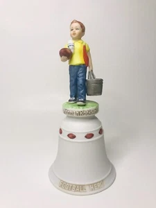 Figura de porcelana Norman Rockwell Bell Children’s Series Football Hero nueva en caja - Imagen 1 de 11