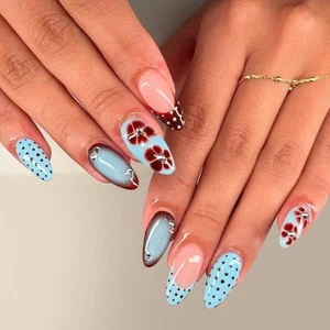 Elegant Blue Floral Press On Nail Salon Style Artificial Nail for Party - Picture 1 of 8