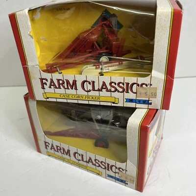 Vintage ERTL - Farm Classics  Case"G" Combine  2622  Corn Picker 2621 1:43 - Image 1 of 4