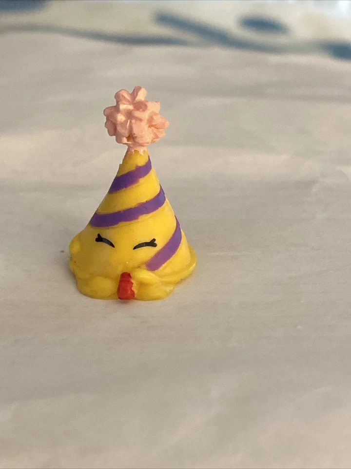 Shopkins Season 4 Marty Party Hat Yellow Purple and Pink Figure - Image 1 of 1